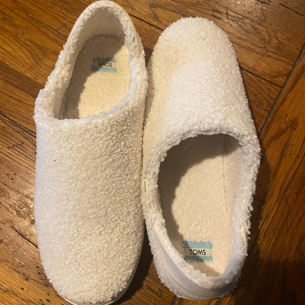 Toms Slippers Size 11